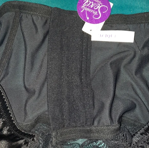 Cacique Black Chemise with Lace Trim - Picture 6 of 11